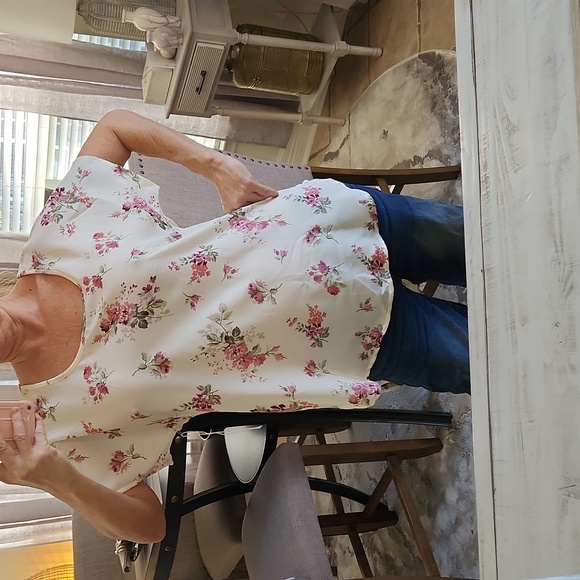 Live 4 Truth Tops - Live 4 Truth 4/$10